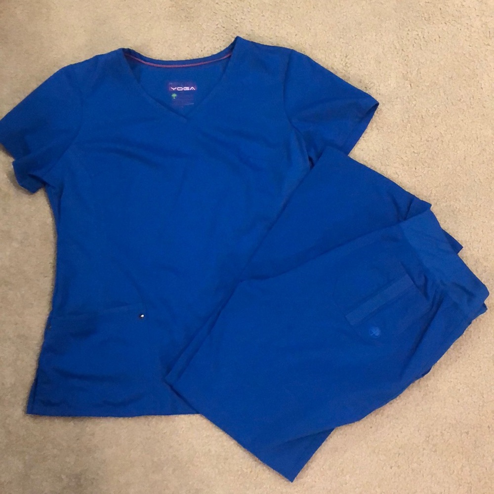 Healing Hands scrubs. EUC. Royal blue color.